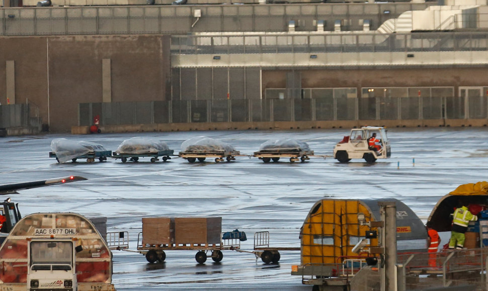 „Germanwings“ katastrofos aukų palaikai parskraidinti į Diuseldorfą.