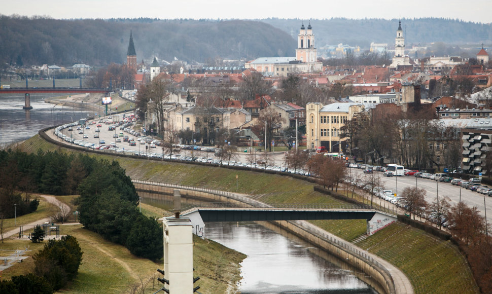 Kaunas nuo „Respublikos“ stogo