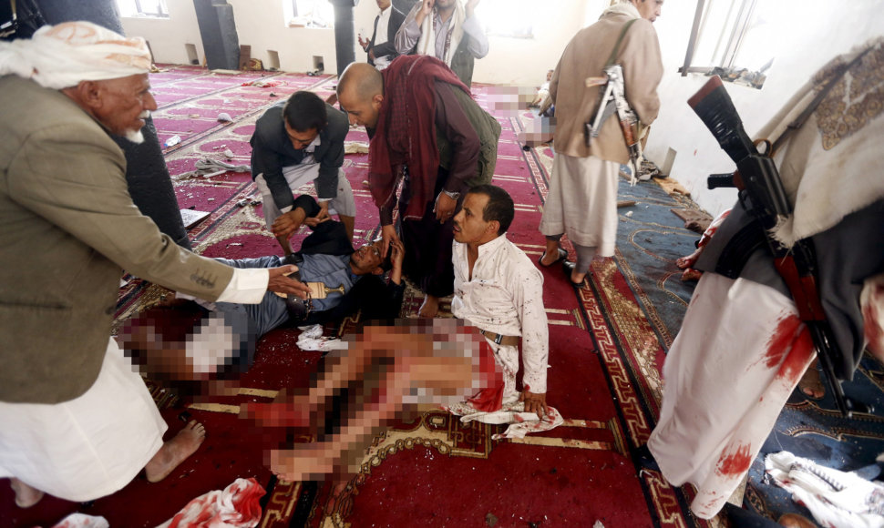 Jemeno sostinės mečetėse susisprogdino mirtininkai 