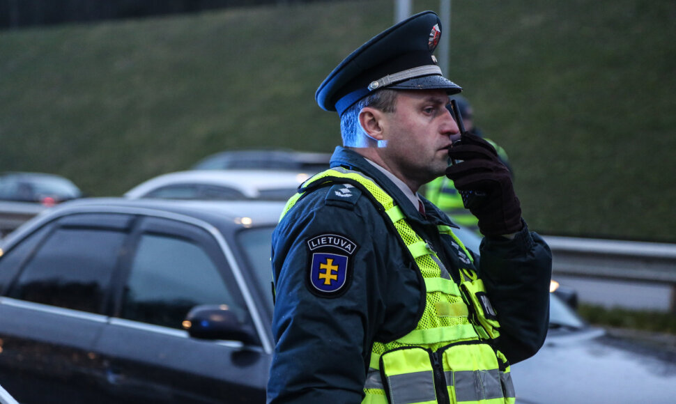 Rytinis policijos reidas Vilniaus aplinkkelyje