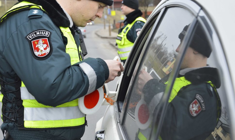 Rytinis kelių policijos reidas