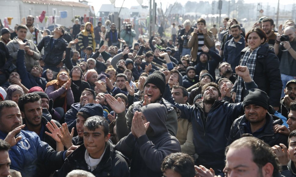 Migrantai blokuoja geležinkelio liniją Graikijoje