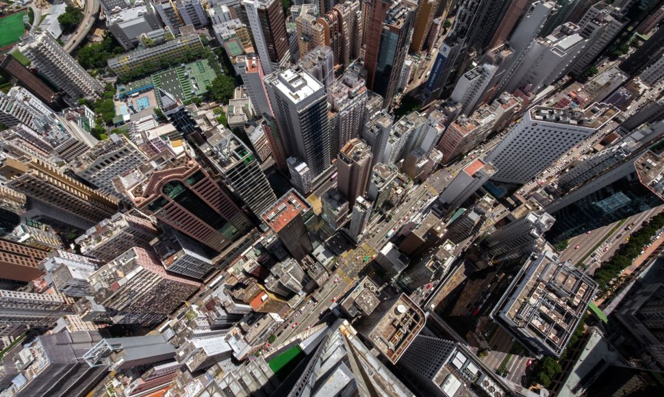 Ekstremalios asmenukės Honkongo dangoraižių viršūnėse