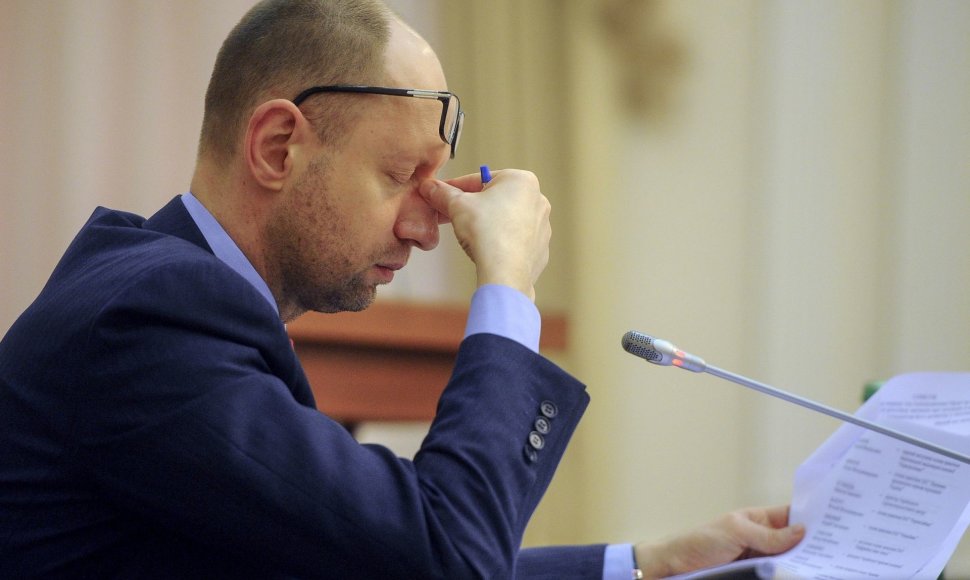 Ukrainos premjeras Arsenijus Jaceniukas traukiasi iš pareigų