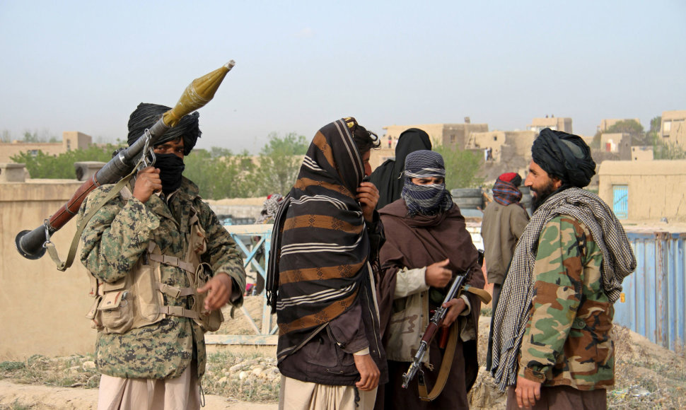Talibano kovotojai – ar juos ginkluoja Rusija?