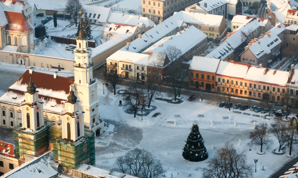 Kaunas ir jo apylinkės pro sraigtasparnio langą