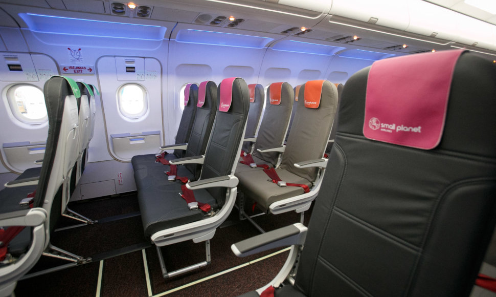 Naujos SPA orlaivių kėdės – lengvesnės, plonesnės ir patogesnės