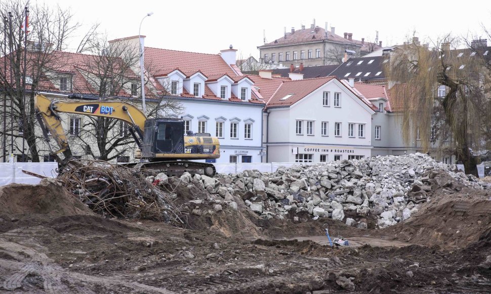 Nugriautas kino teatras „Lietuva“