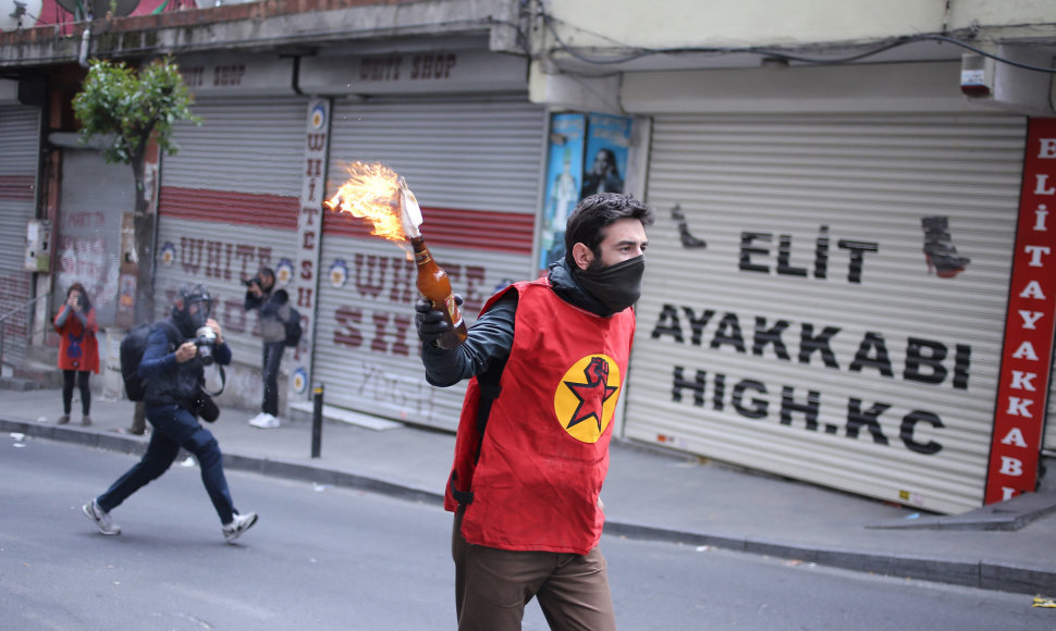 Turkijos policija Stambule vaikė Gegužės 1-osios protestus