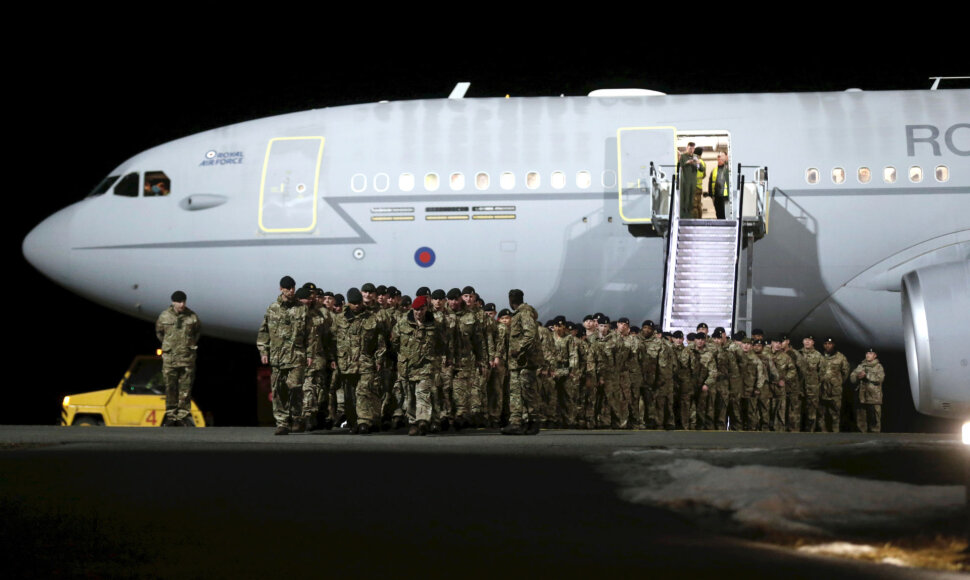 Į NATO batalioną Estijoje atvyko pirmieji britų kariai