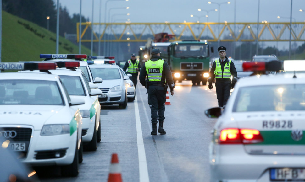 Rytinis policijos reidas Vilniaus aplinkkelyje