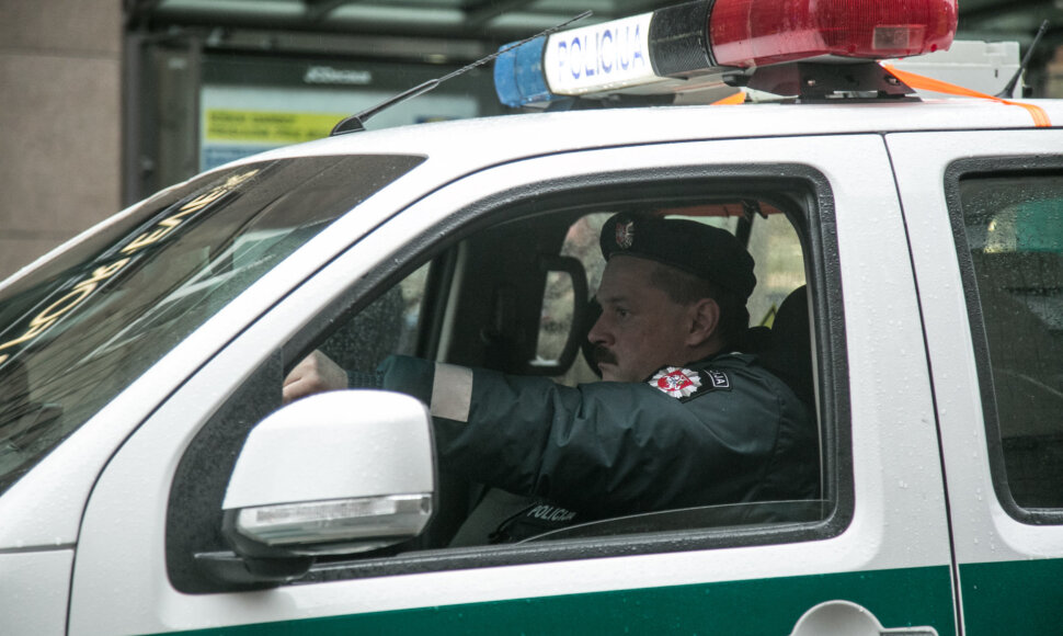 Policija