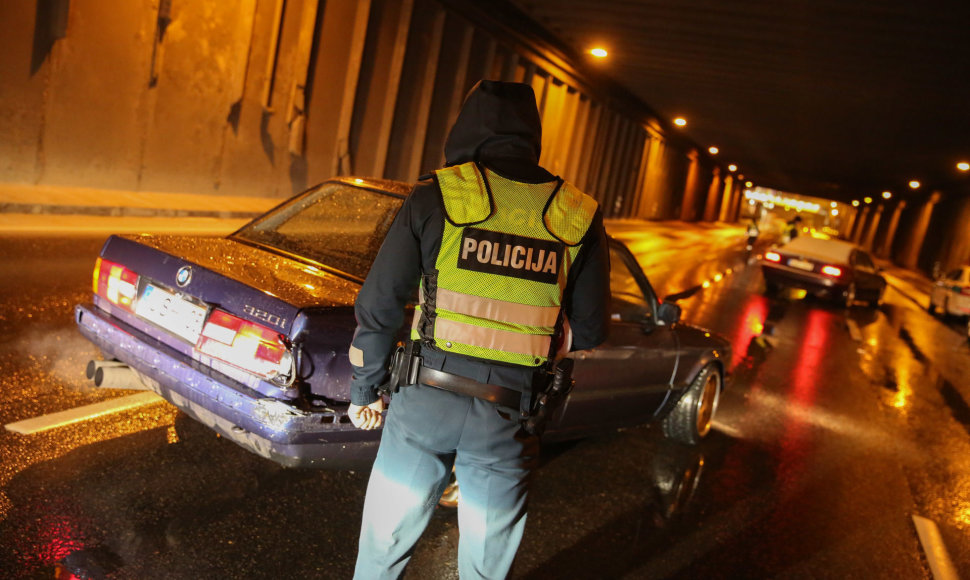 Vilniaus kelių policijos naktinis reidas sostinės gatvėse