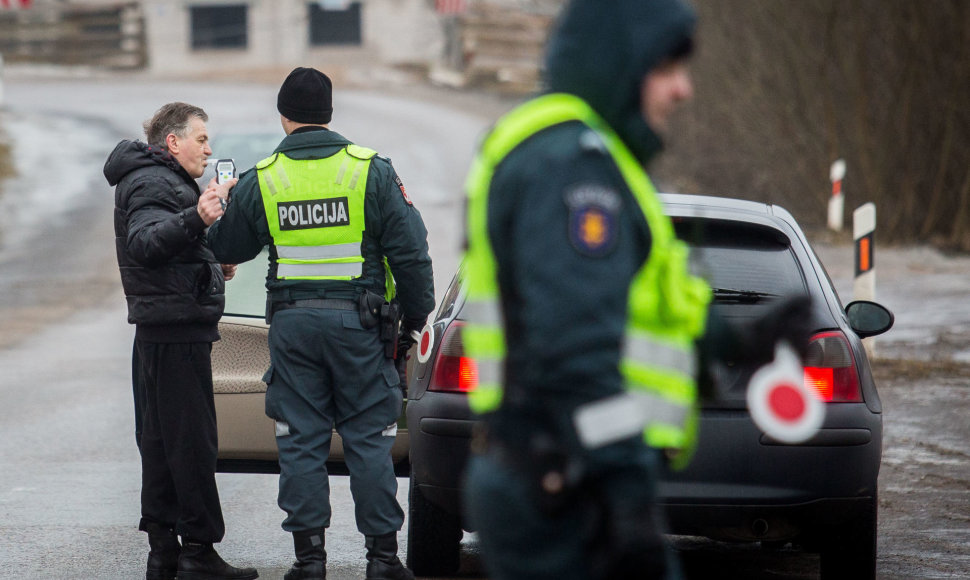 Rytinis kelių policijos reidas