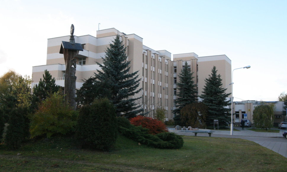 Šiaulių ligoninė liko be vadovų - juos sulaikė STT pareigūnai