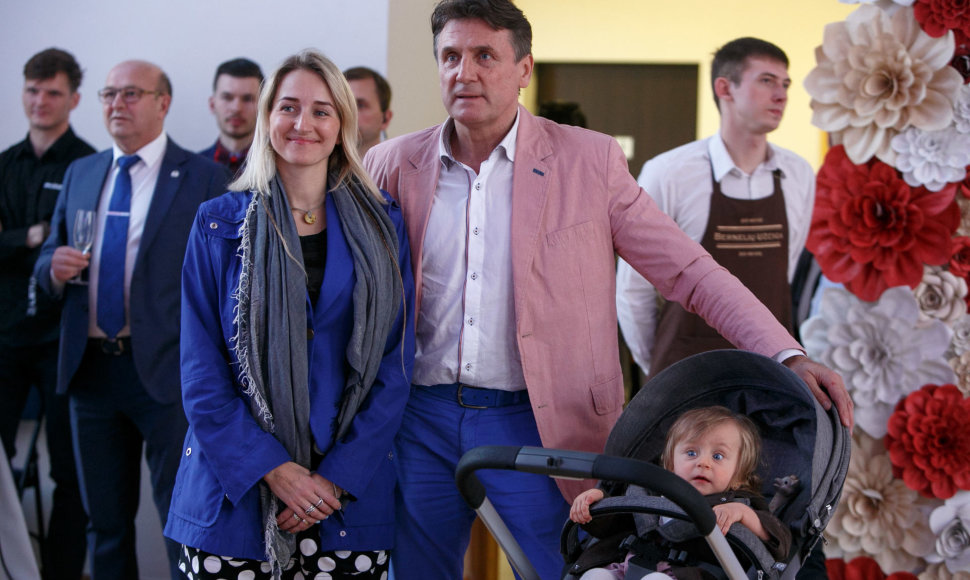 Valdemaras Chomičius su žmona Agne ir dukra Ieva Marija