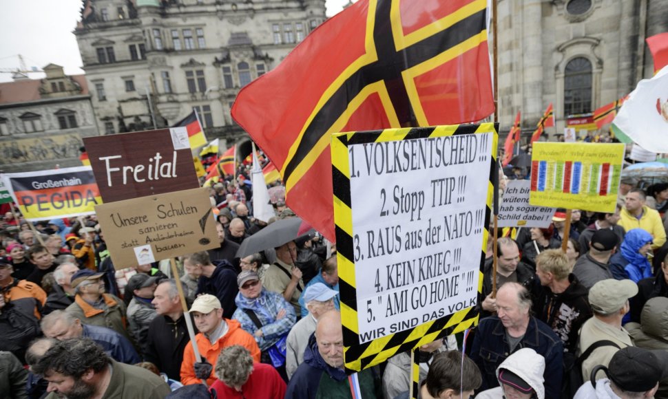 Antiislamiško judėjimo PEGIDA demonstracija.