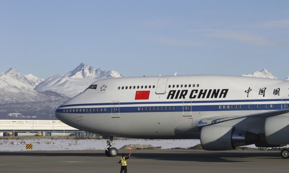 Kinijos prezidento Xi Jinpingo lėktuvas Aliaskoje