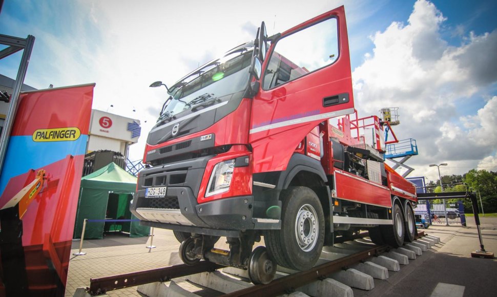 Sunkvežimių verslas ieško nišų rinkoje