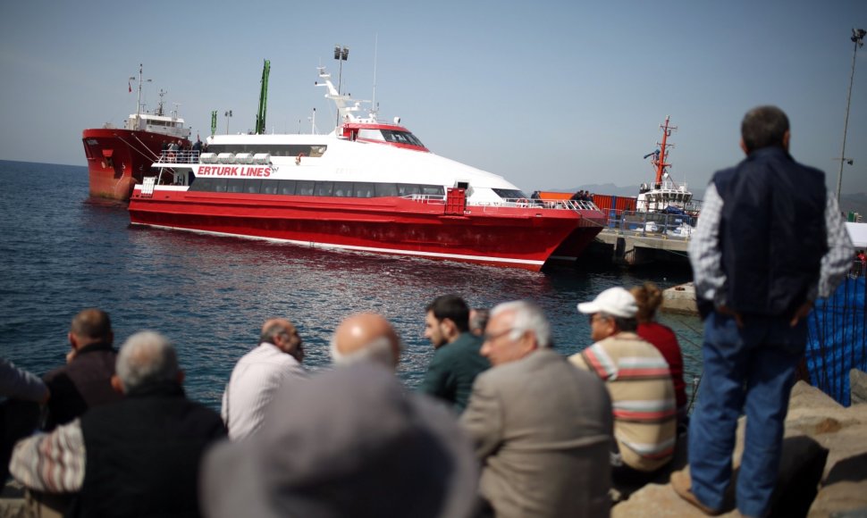 Iš Graikijos deportuotų migrantų laivas pasiekia Turkiją