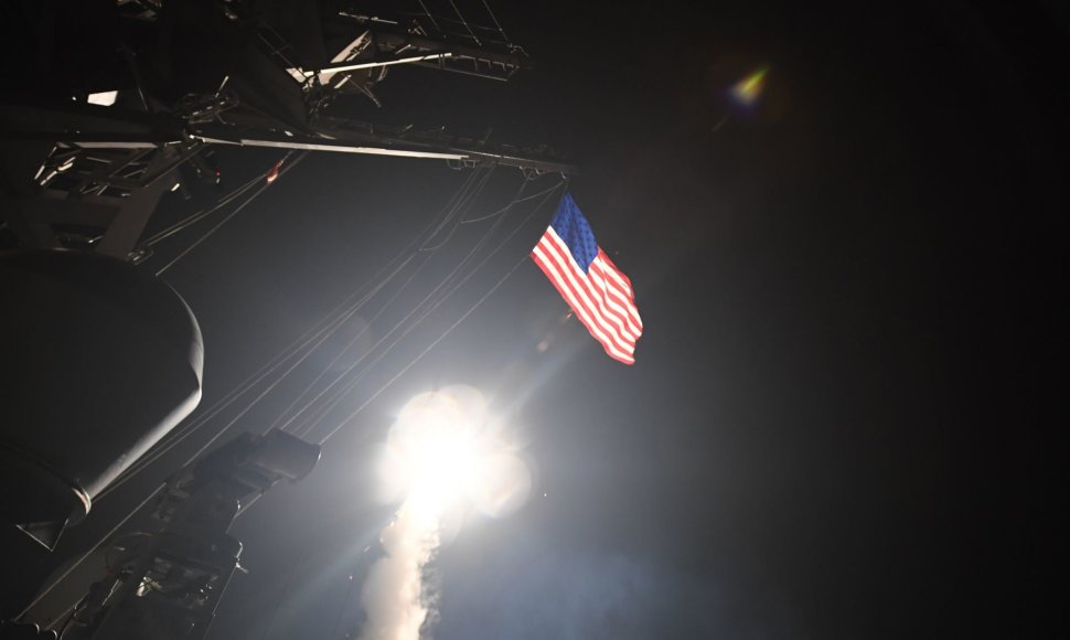 JAV smogė raketomis Sirijai