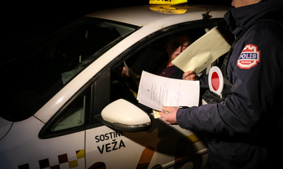 Kalėdinio policijos reido akimirka