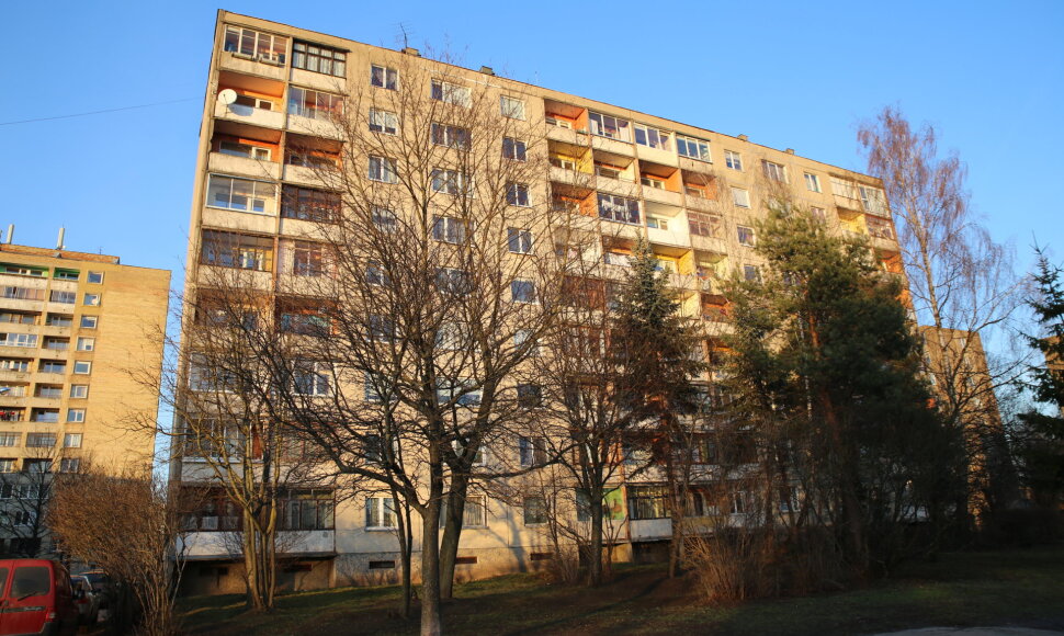 Viename i&scaron; Kauno V.Krėvės prospekto daugiabučių mirė jauna moteris