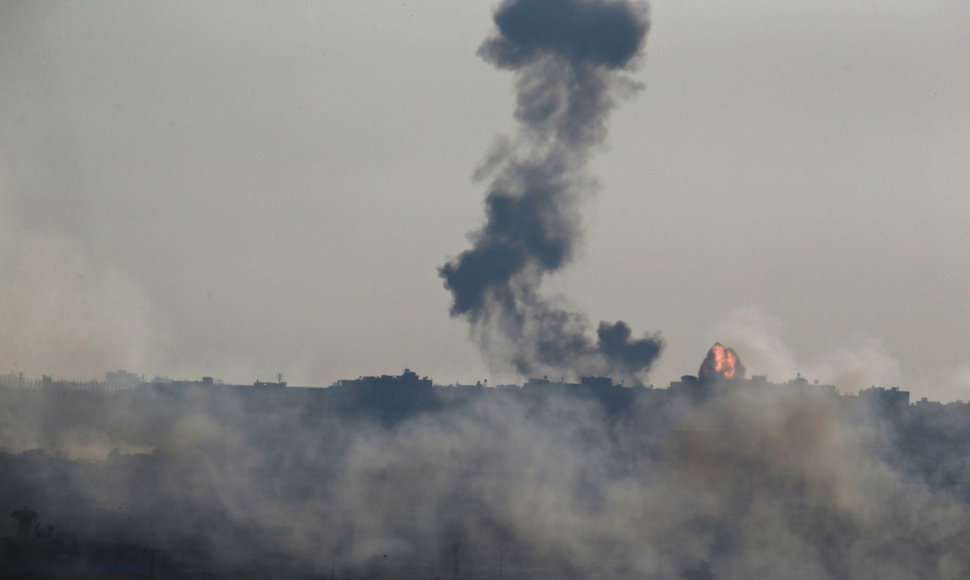 Izraelio pajėgos smogė „Hamas“ kariniam punktui Gazos Ruože