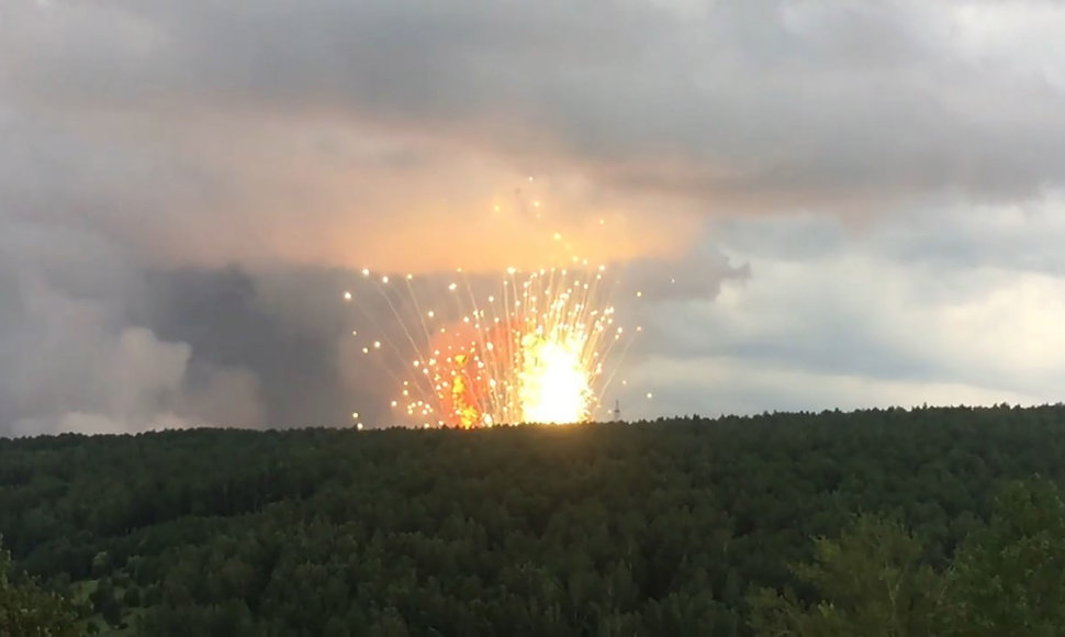 Sprogimas kariniame sandėlyje Krasnojarsko krašto Ačinsko rajone