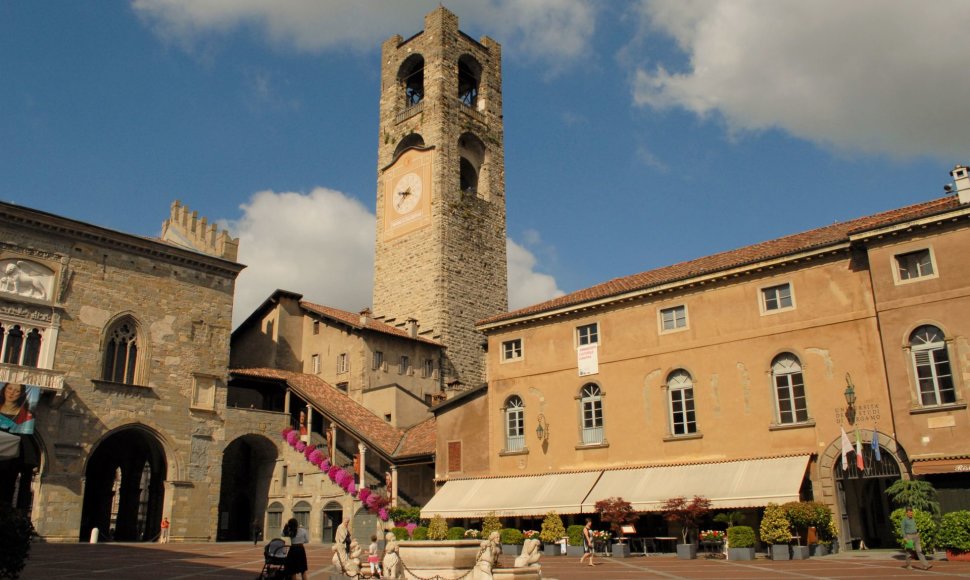 Senoji aikštė – Piazza Vecchia
