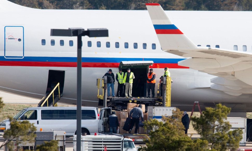 JAV išsiųstus Rusijos diplomatus skraidinantis lėktuvas