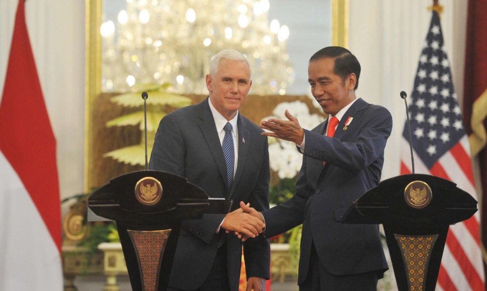 Mike'as Pence'as ir Joko Widodo