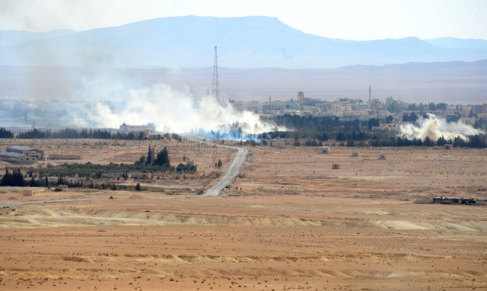 Sirijos vyriausybės pajėgos užėmė dar vieną IS kontroliuotą miestą