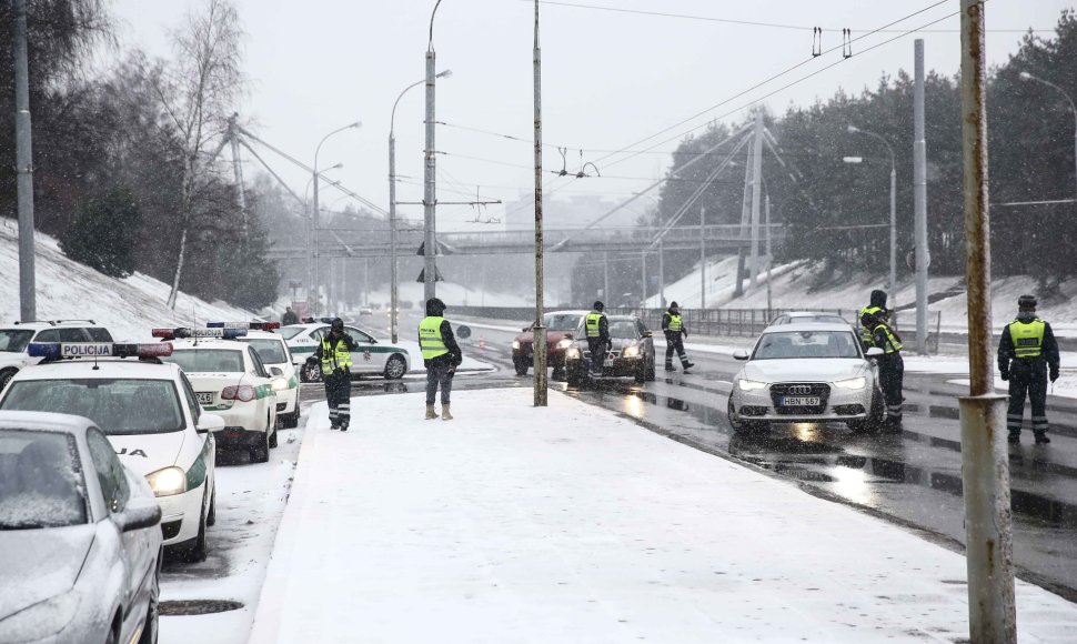 Rytinis kelių policijos reidas