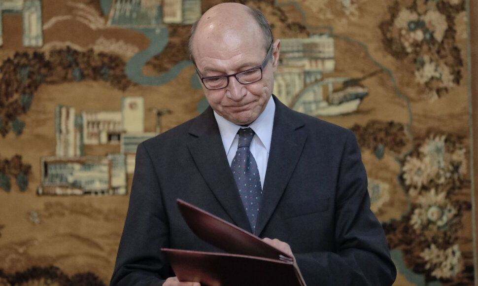 Traianas Basescu per pilietybės suteikimo ceremoniją