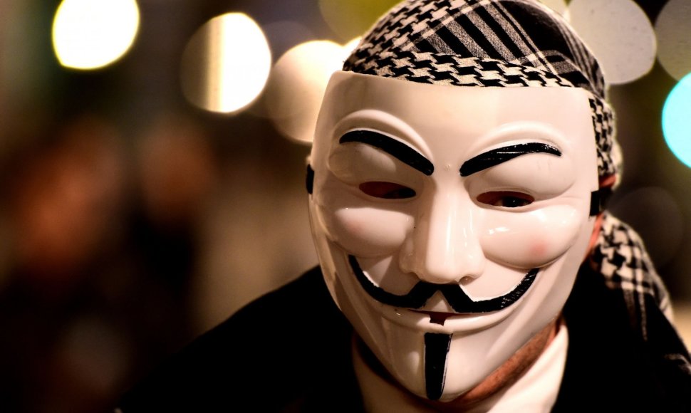 „Anonymous“ simbolis – Gajaus Fokso kaukė