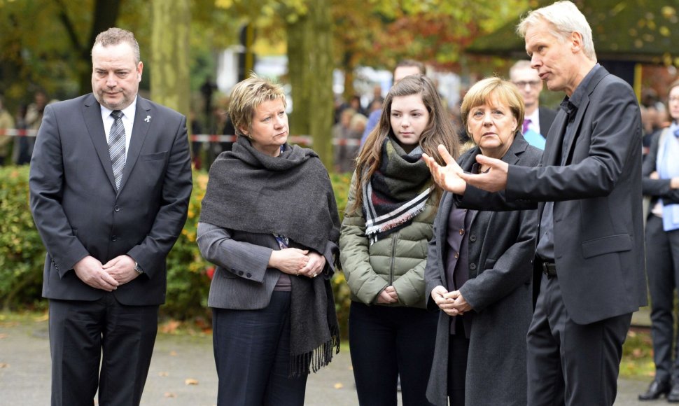 Vokietijos kanclerė Angela Merkel susitiko su katastrofoje žuvusių moksleivių ir mokytojų bendraklasiais bei kolegomis