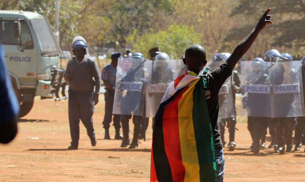 Opozicijos protestas Zimbabvės sostinėje Hararėje 