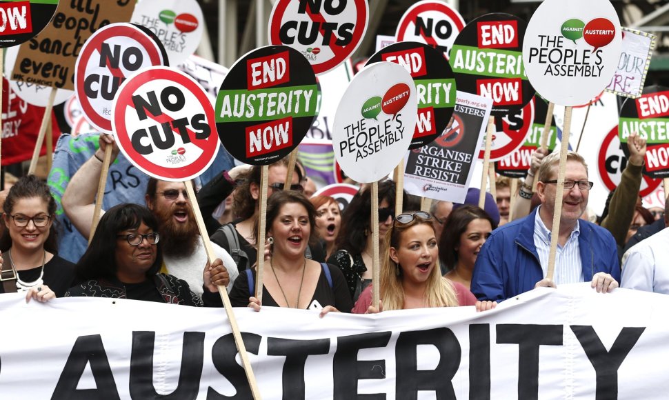 Protestas prieš griežto taupymo politiką Londone 