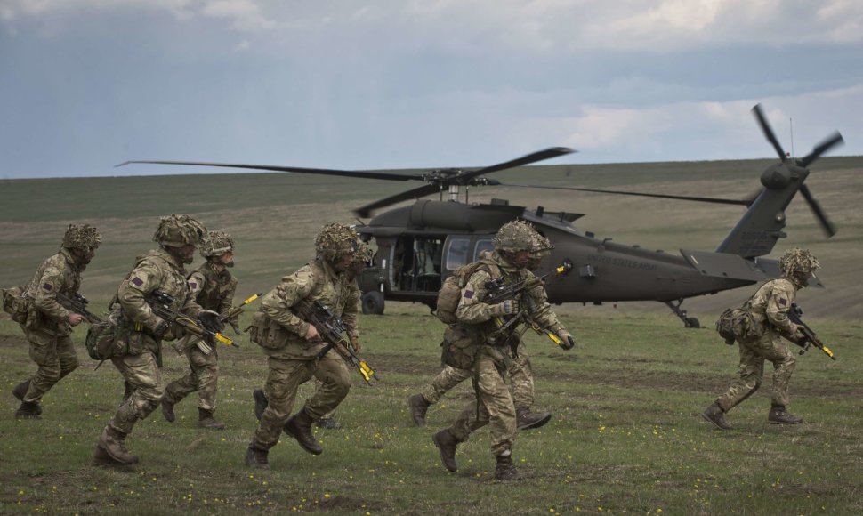 Didžiosios Britanijos kariai dalyvauja NATO pratybose