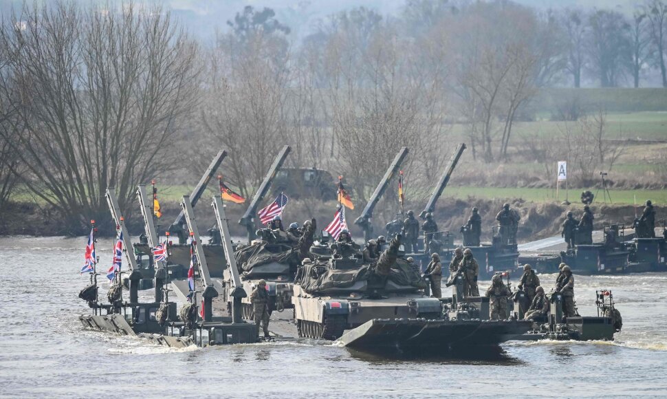 NATO karinės pratybos