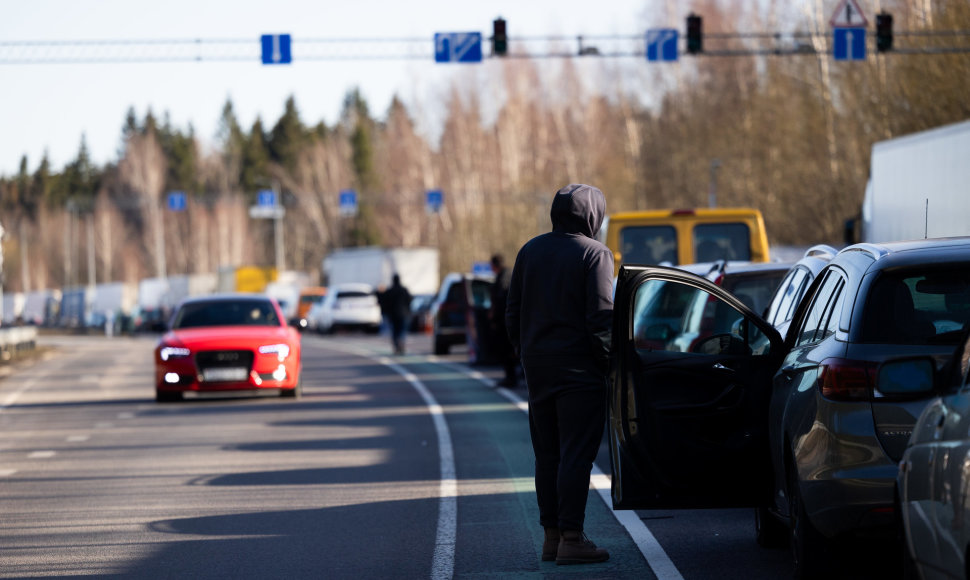 Automobilių eilė į Baltarusiją ties Medininkais