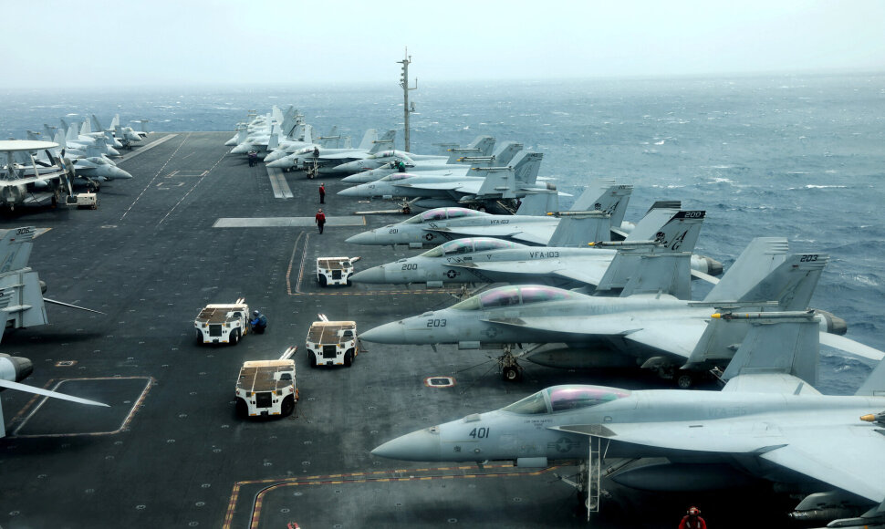 JAV lėktuvne&scaron;is &bdquo;USS Abraham Lincoln&ldquo;