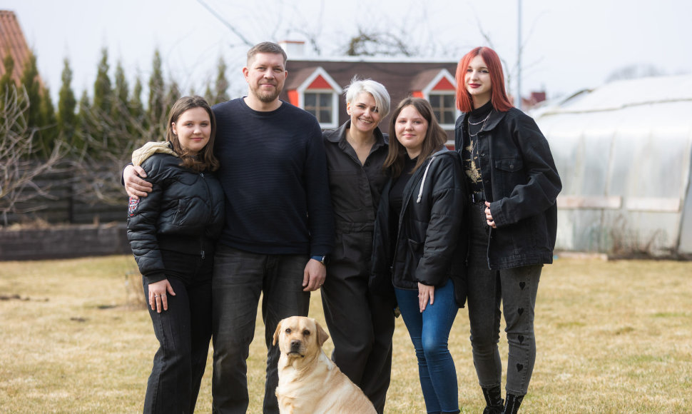 Sabaliauskų šeimos globojamos ukrainietės Eleonora, Katia ir Julija