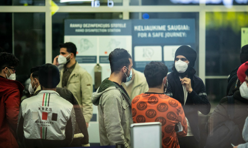 Iš Vilniaus oro uosto į Iraką savo noru išskrido 98 migrantai