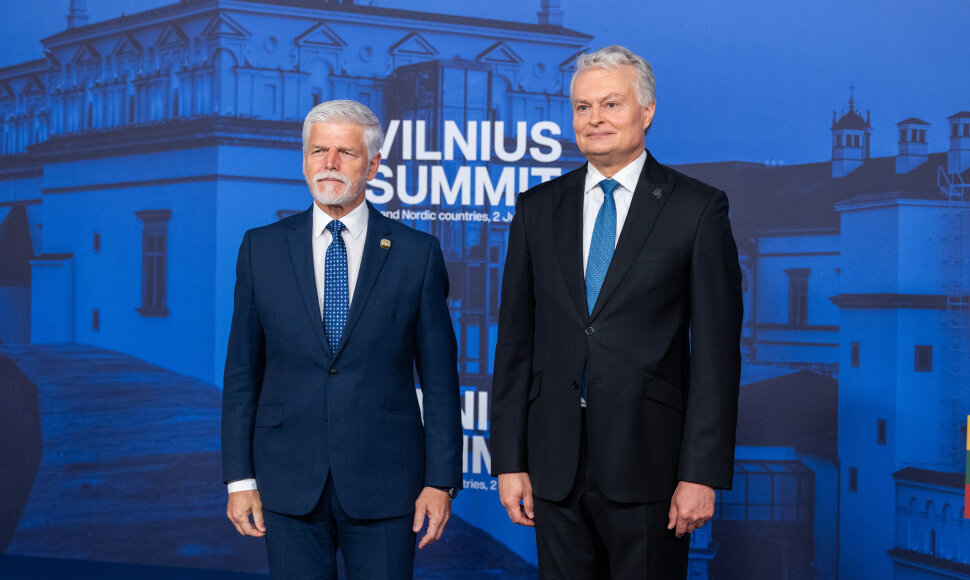 Petras Pavelas, Gitanas Nausėda
