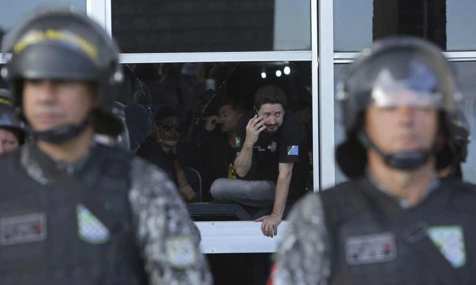 Brazilijoje protestuotojai užėmė Teisingumo ministeriją