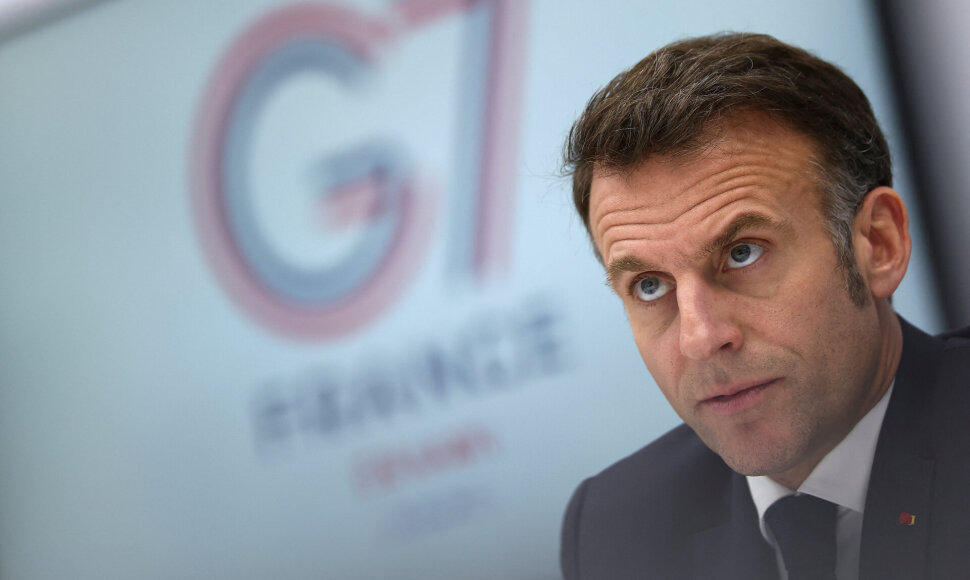 Emmanuelis Macronas / Gonzalo Fuentes / REUTERS