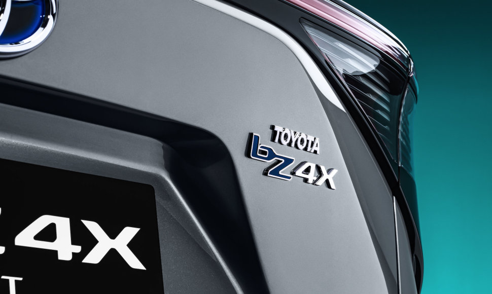 „Toyota bZ4X“