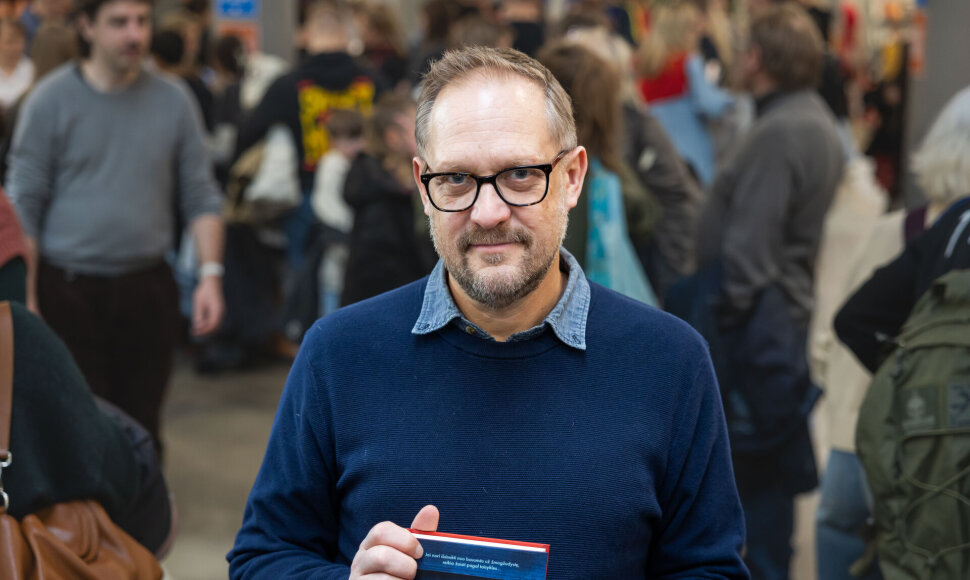 Peter Swanson